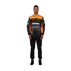DanielRicciardo2022F1RacingSuitTeamMcLaren_1_25854537-3f4e-4e8b-823f-5c47ff70e3eb_medium